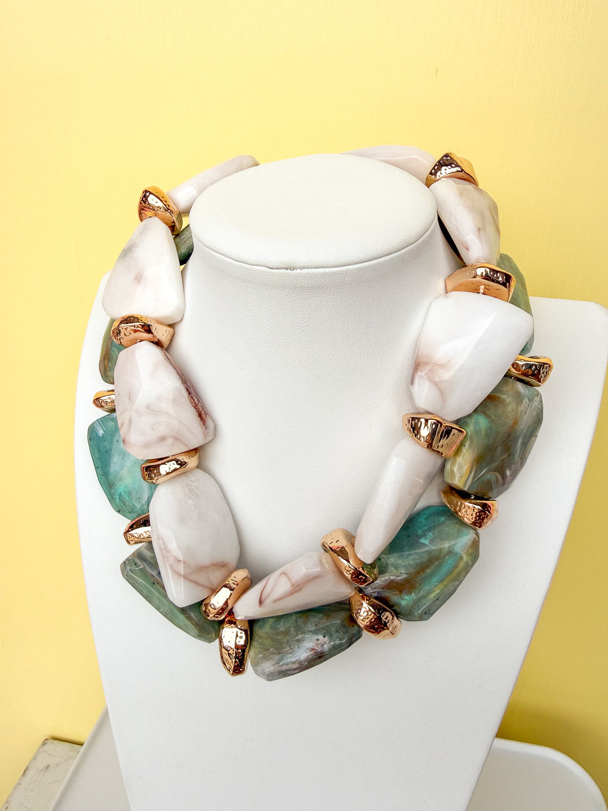 Marbled Stone Statement Necklace - 40mm - N0004