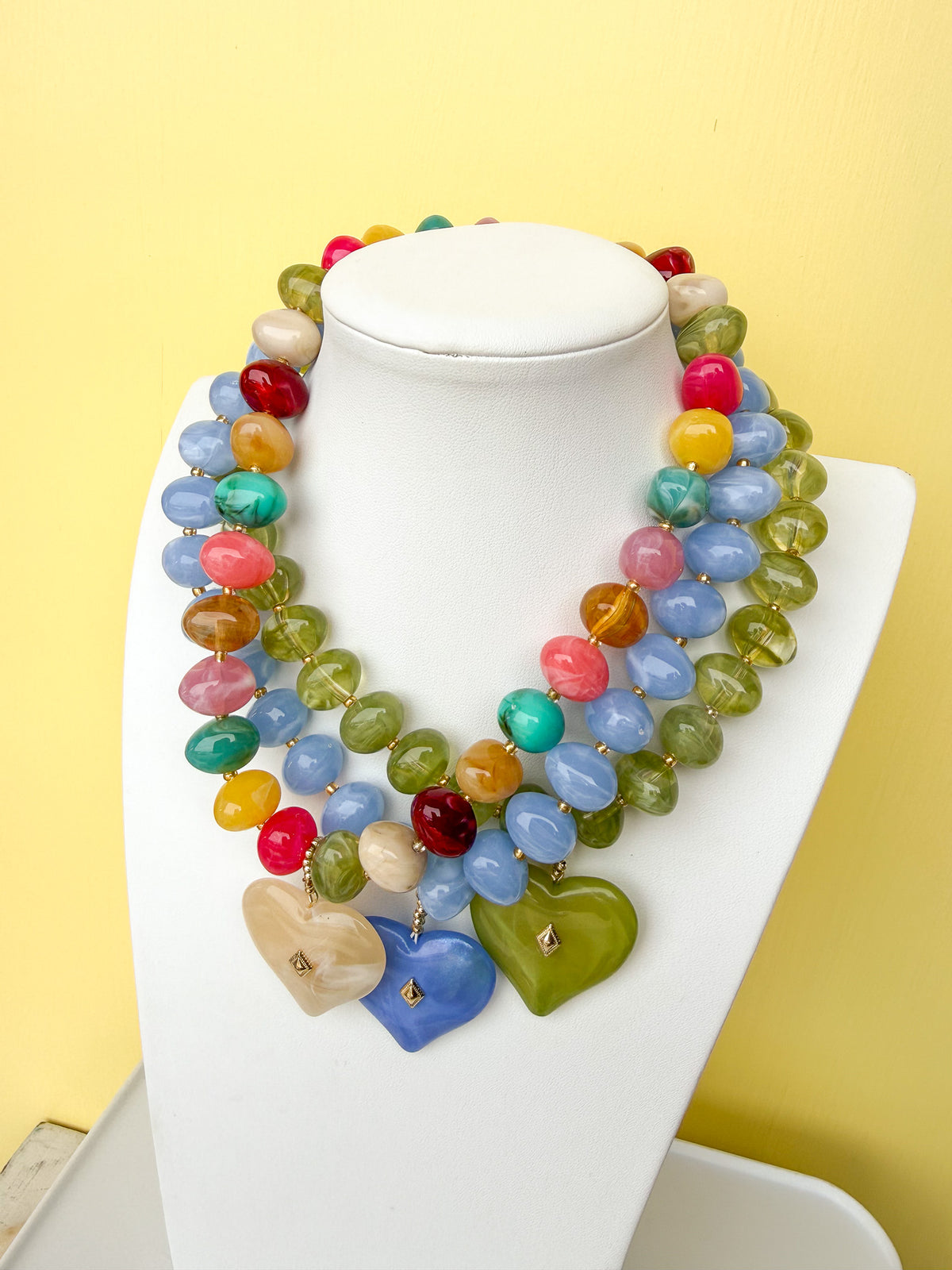 Oval Pebble Beaded Necklace With Heart Pendant - 20mm - N0011